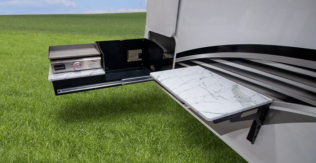 Aucta Slide-out Kitchen
