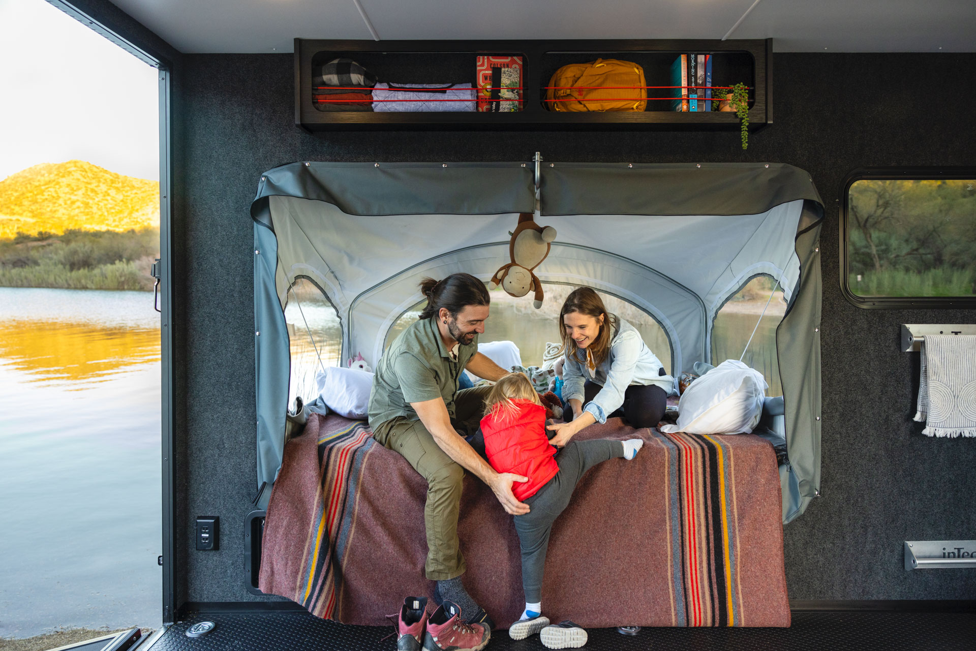 Flyer Discover interior spacious