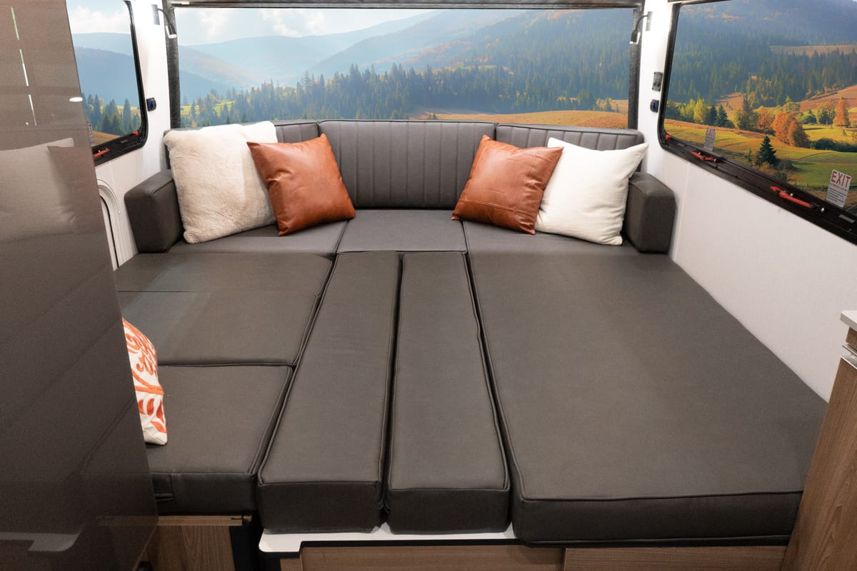 Dawn dinette bed interior