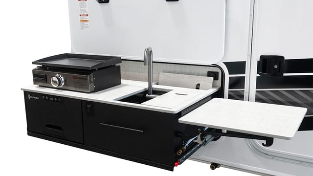 Slide-out Rear Kitchen