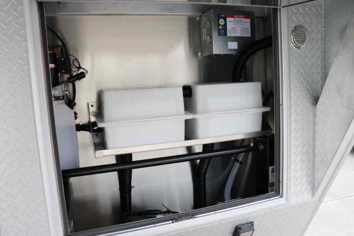 inTech Gooseneck Trailer