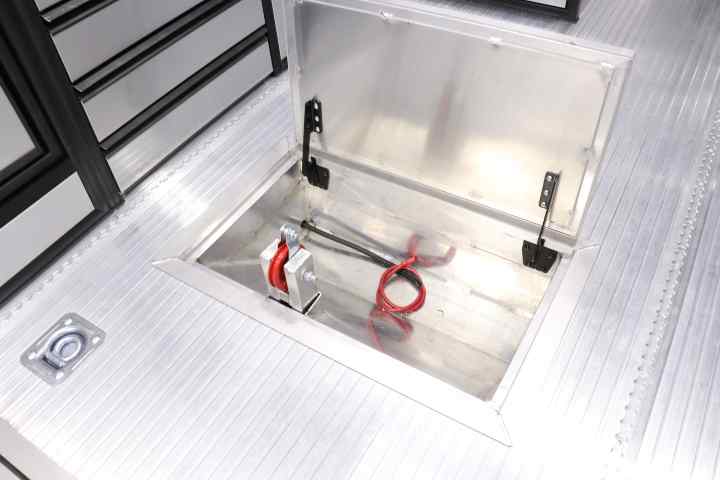 inTech Gooseneck Trailer