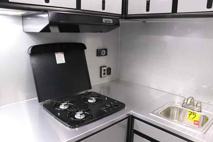 inTech Gooseneck Trailer
