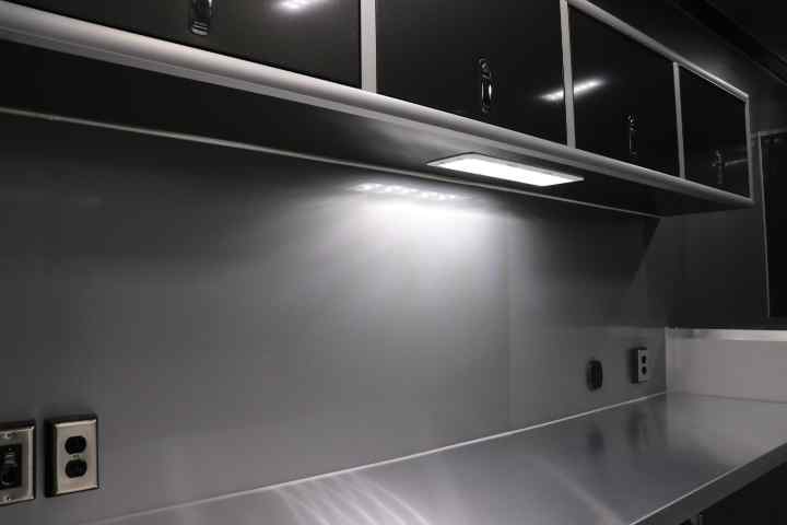 inTech Gooseneck Trailer