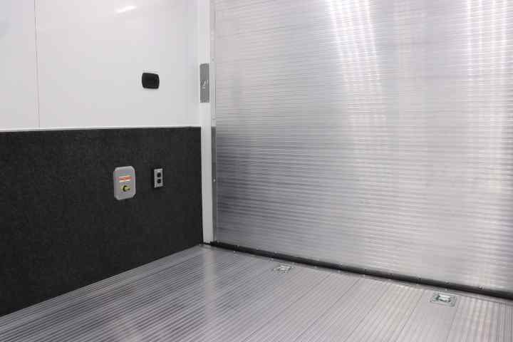 inTech Gooseneck Trailer