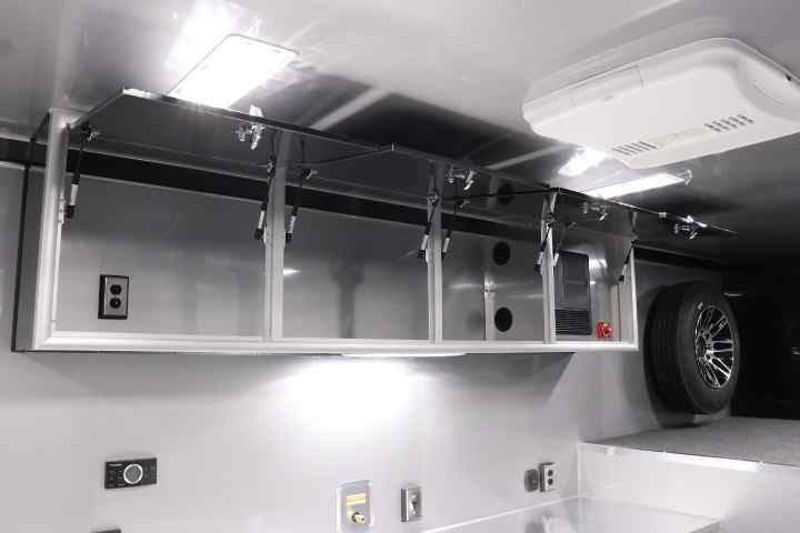 inTech Gooseneck Trailer