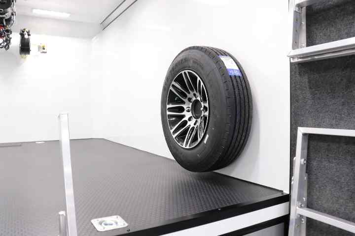 inTech Gooseneck Trailer