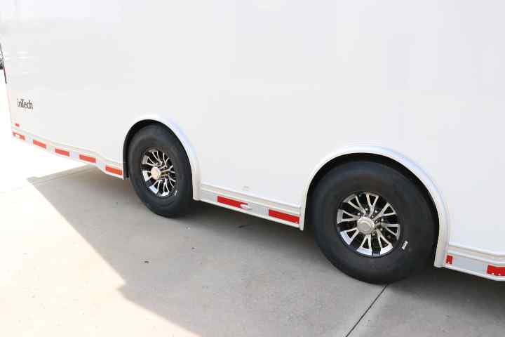 inTech Gooseneck Trailer