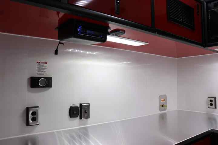 inTech Gooseneck Trailer