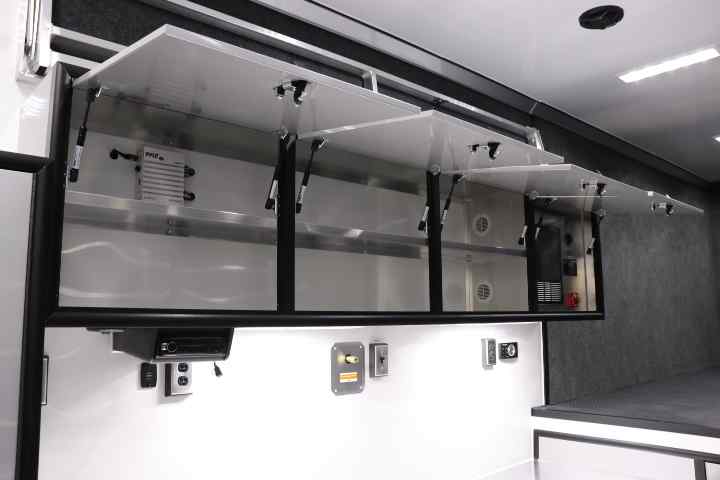 inTech Gooseneck Trailer