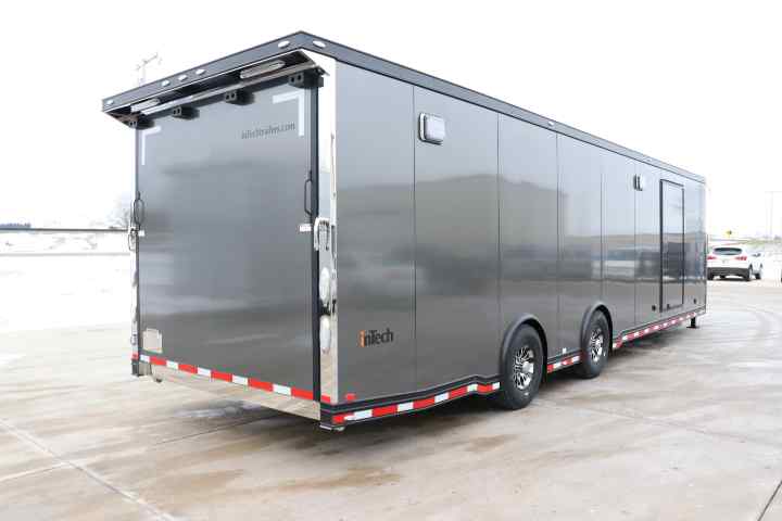 inTech Gooseneck Trailer