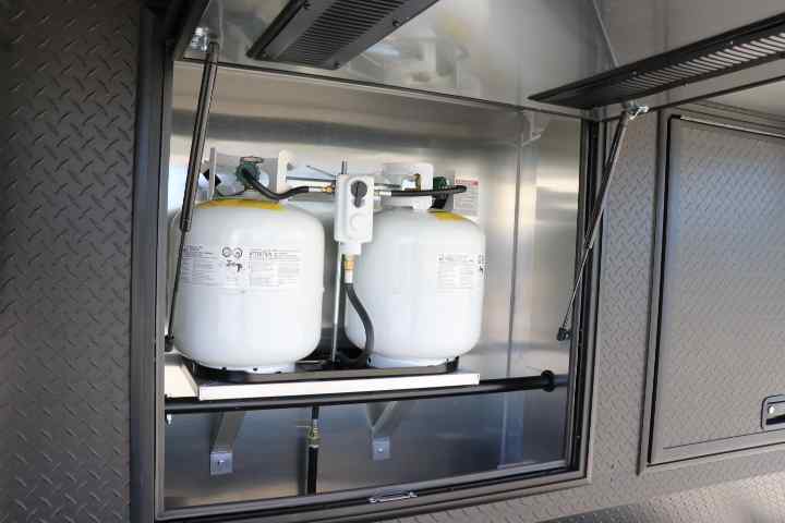 inTech Gooseneck Trailer