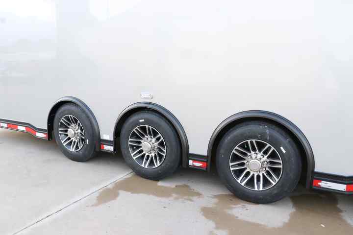 inTech Gooseneck Trailer