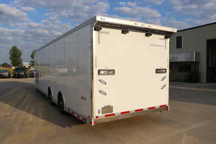inTech Gooseneck Trailer