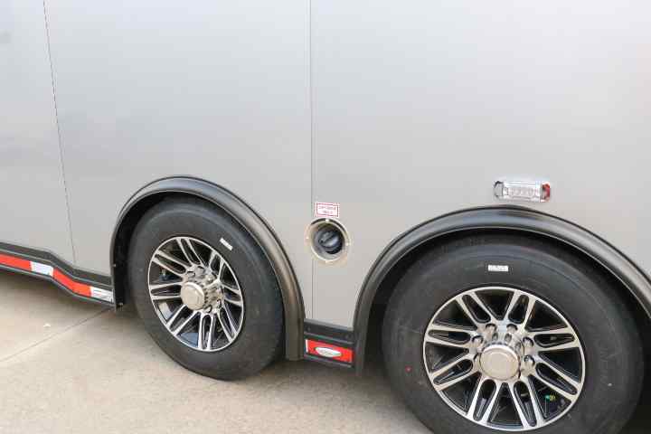 inTech Gooseneck Trailer