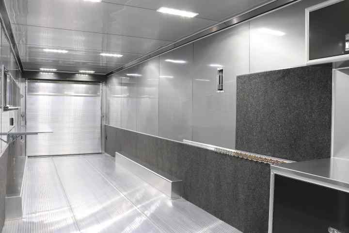 inTech Gooseneck Trailer