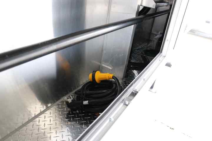 inTech Gooseneck Trailer