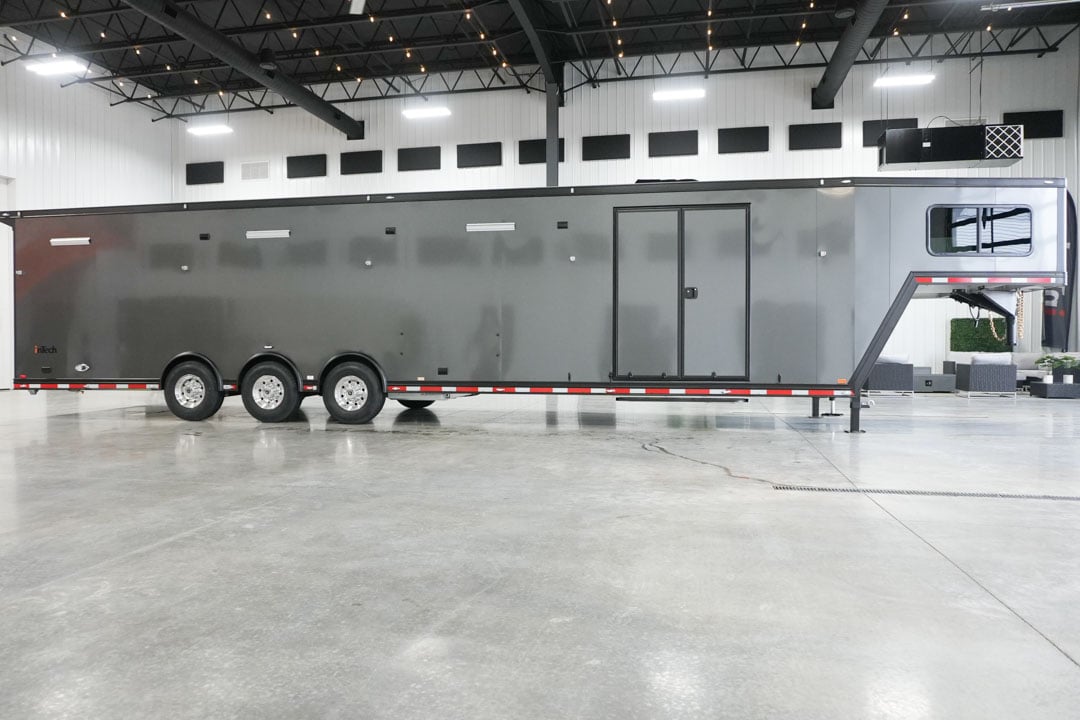 inTech Gooseneck Trailer