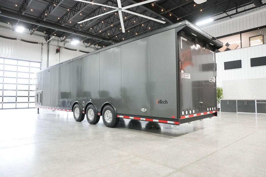 inTech Gooseneck Trailer