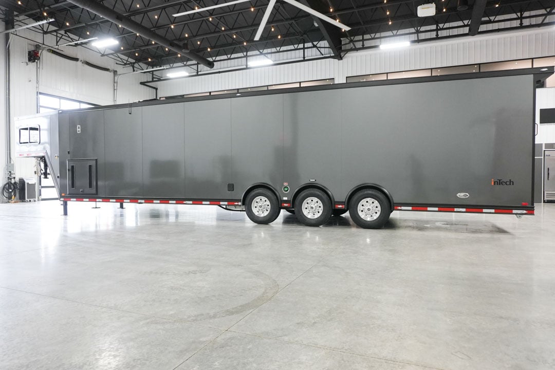 inTech Gooseneck Trailer