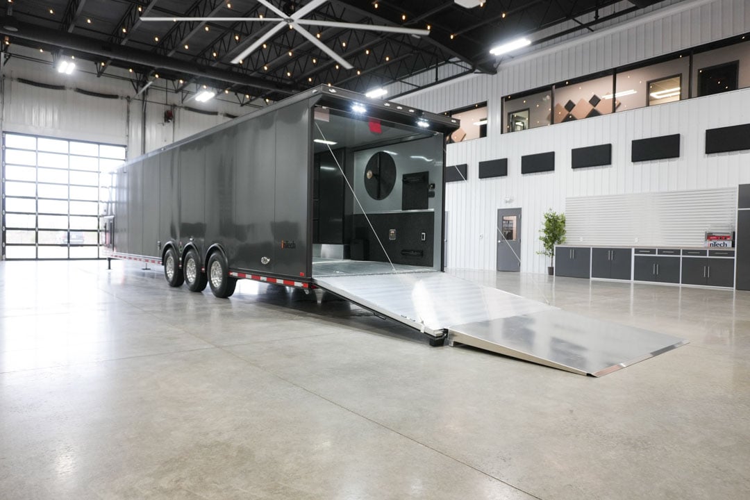 inTech Gooseneck Trailer