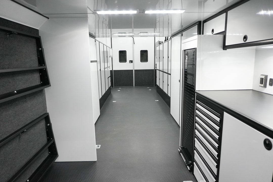 inTech Gooseneck Trailer