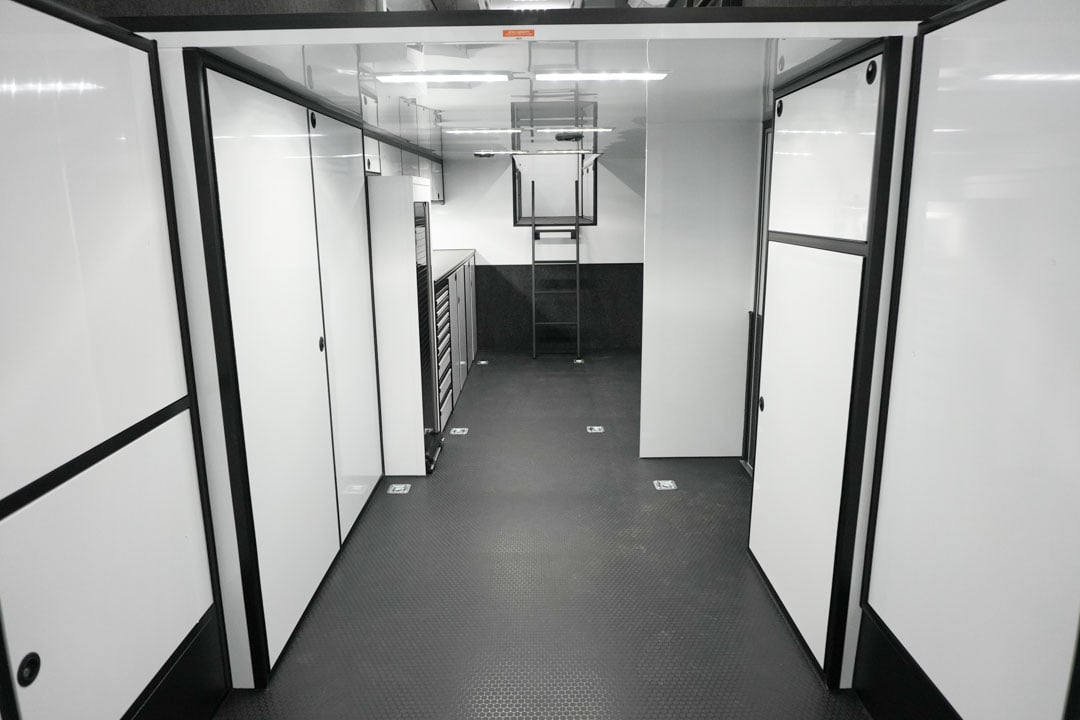inTech Gooseneck Trailer