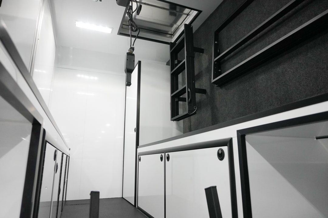 inTech Gooseneck Trailer
