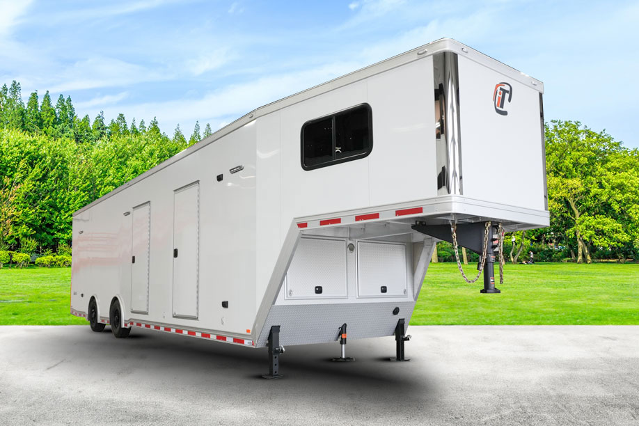 inTech Gooseneck Trailer