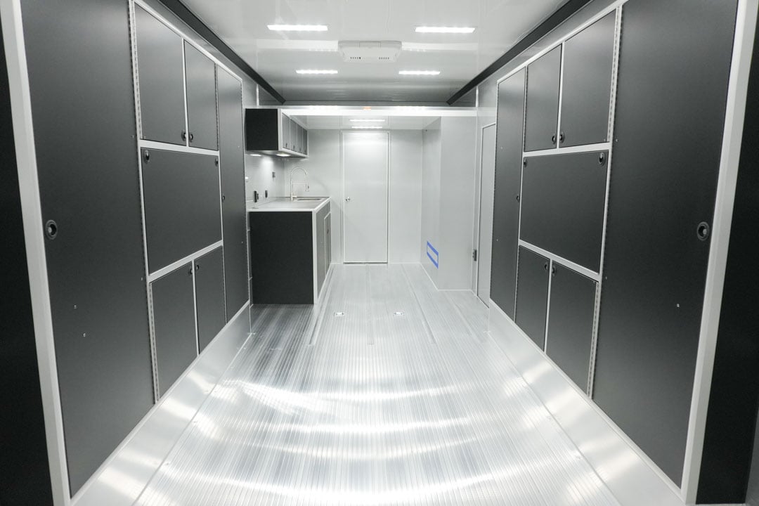 inTech Gooseneck Trailer