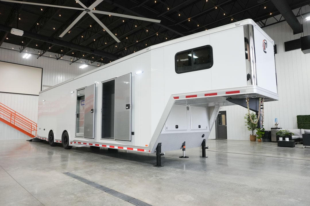 inTech Gooseneck Trailer