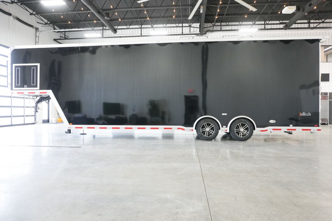 inTech Gooseneck Trailer