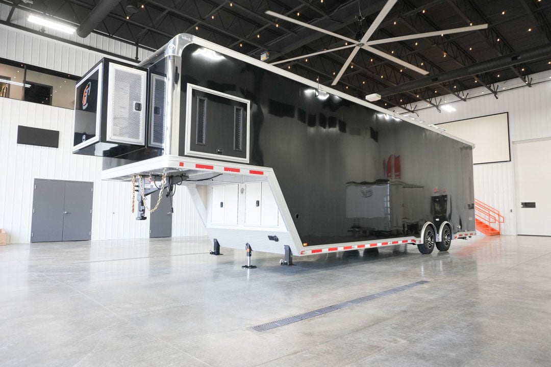 inTech Gooseneck Trailer