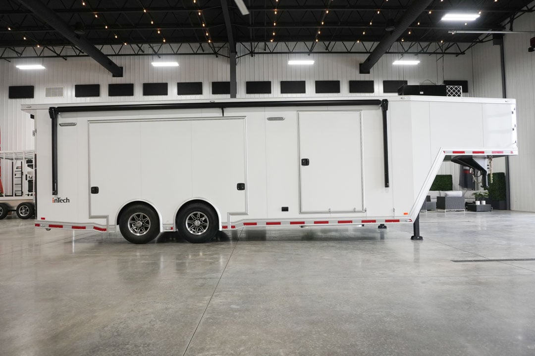 inTech Gooseneck Trailer