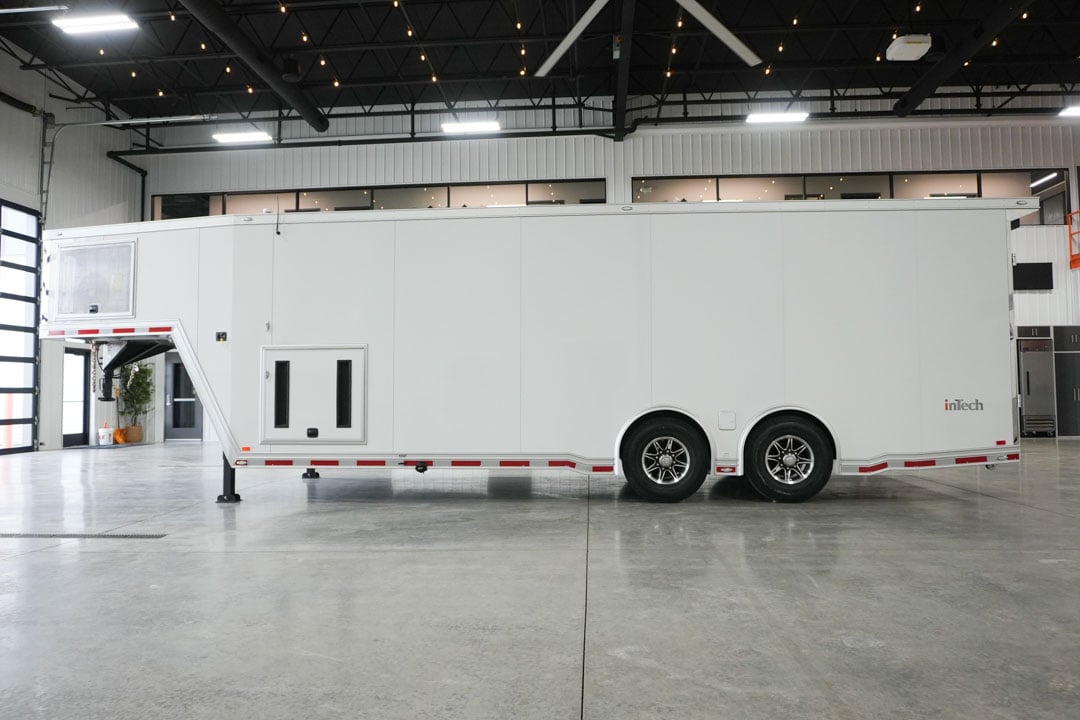 inTech Gooseneck Trailer