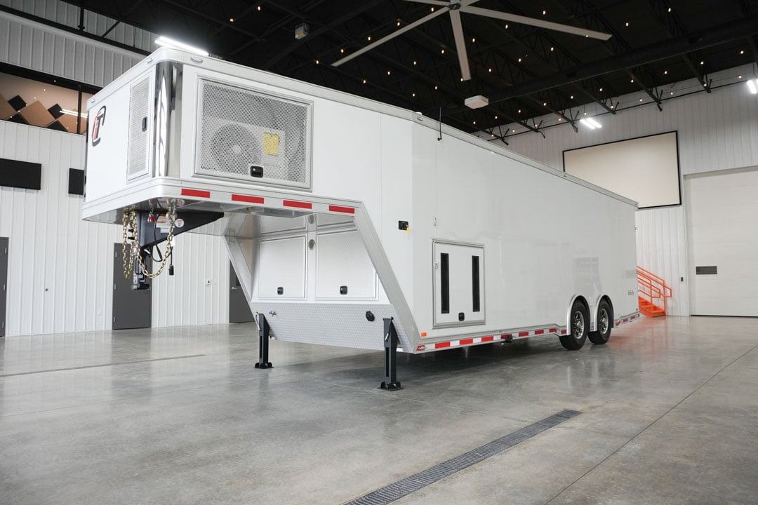 inTech Gooseneck Trailer