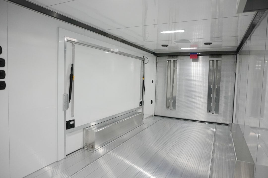 inTech Gooseneck Trailer