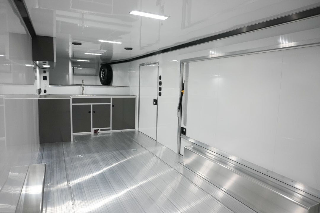 inTech Gooseneck Trailer