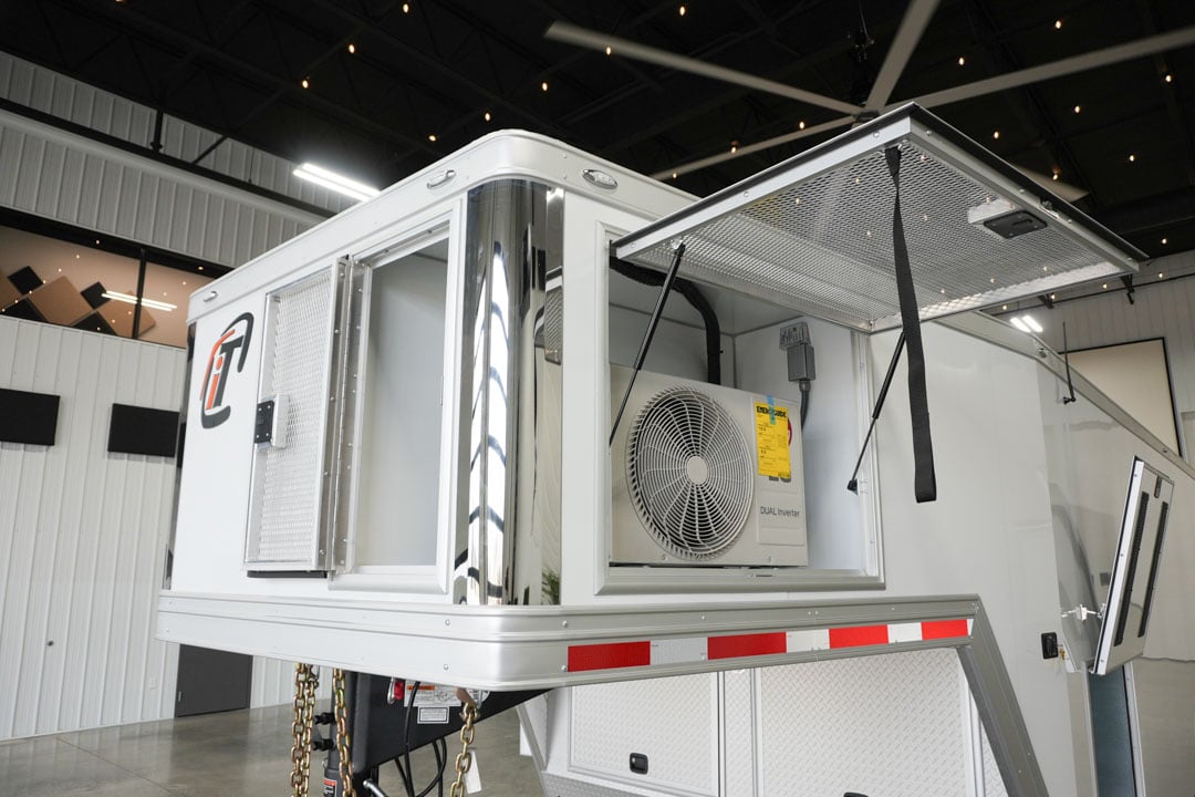 inTech Gooseneck Trailer