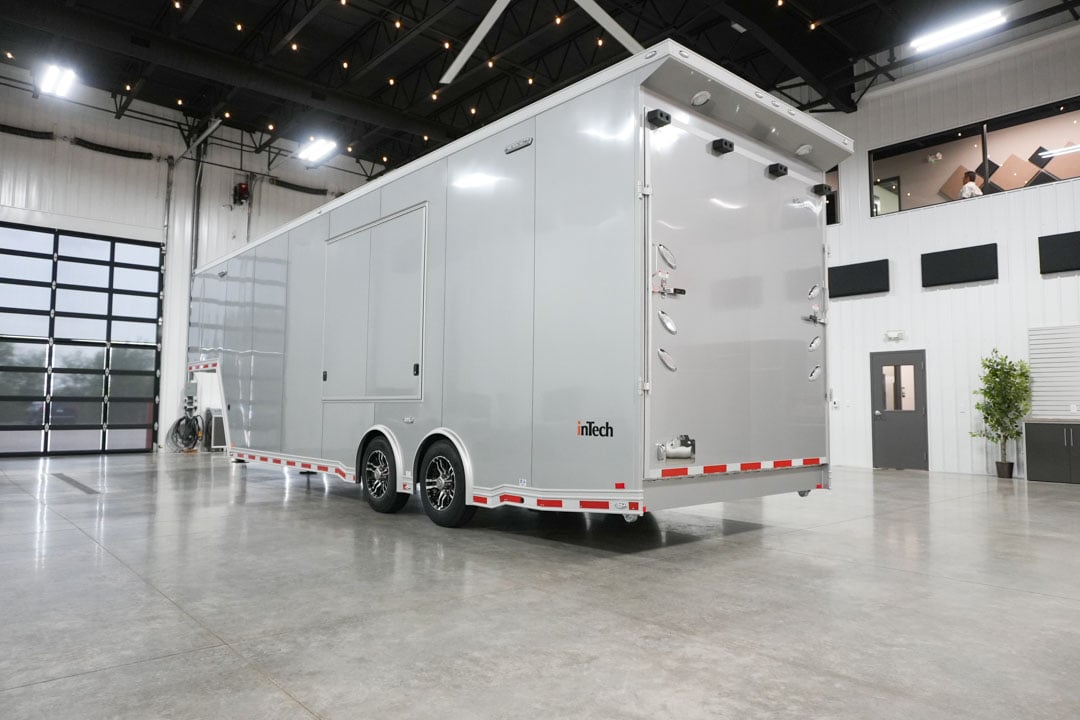 inTech Gooseneck Trailer