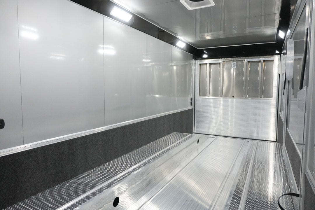 inTech Gooseneck Trailer