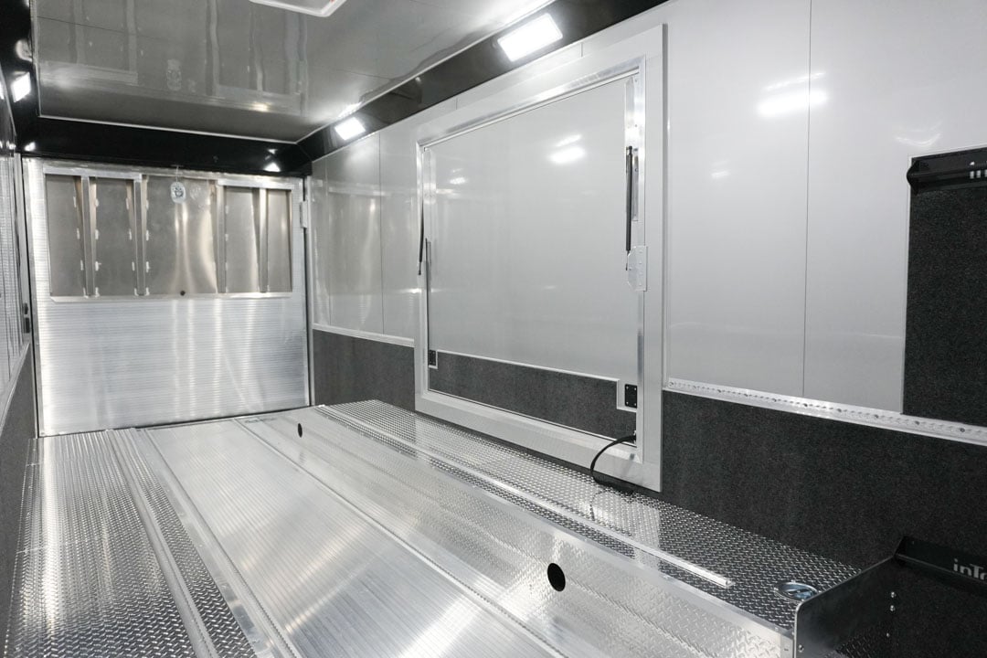 inTech Gooseneck Trailer
