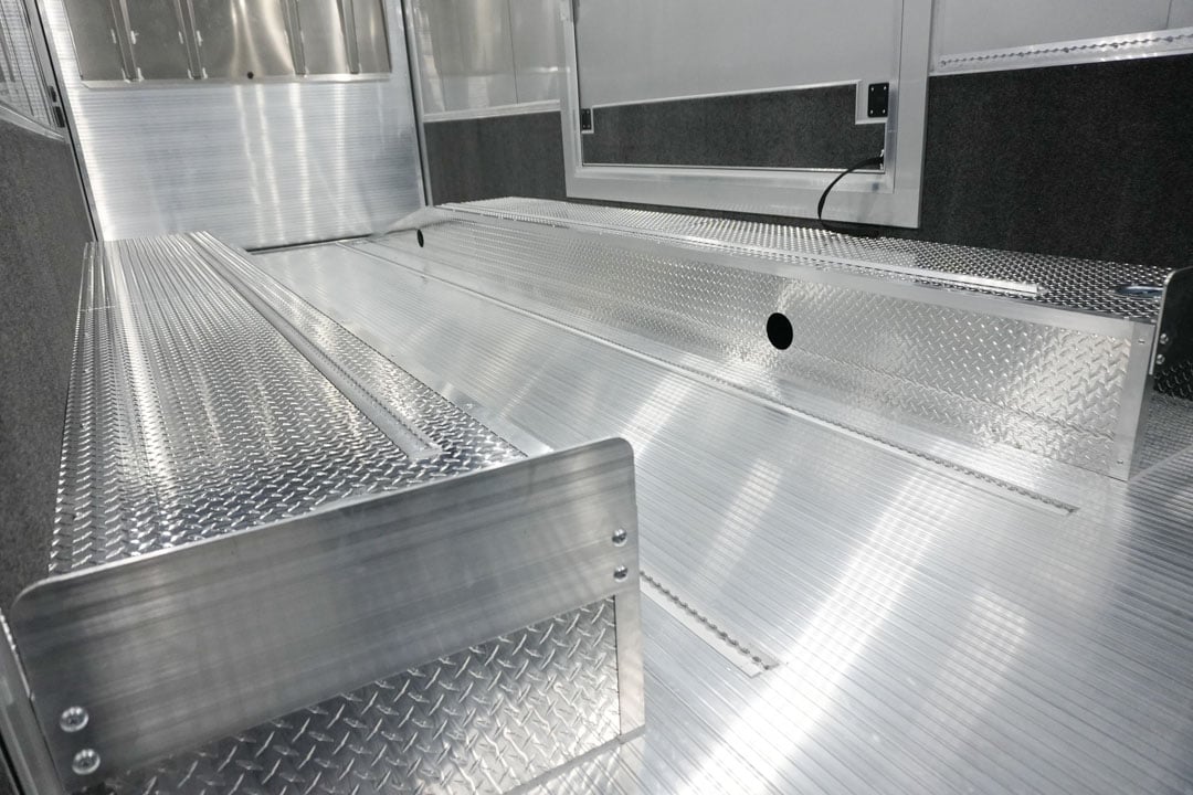 inTech Gooseneck Trailer