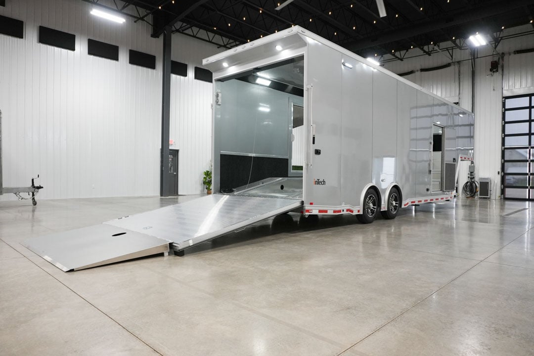 inTech Gooseneck Trailer