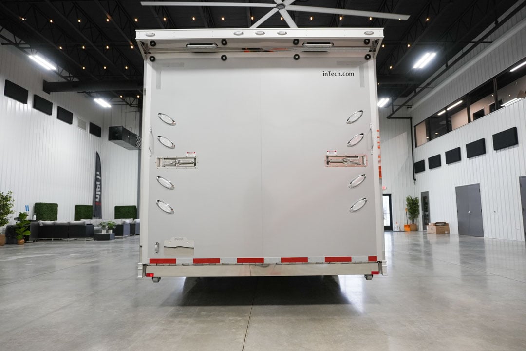 inTech Gooseneck Trailer