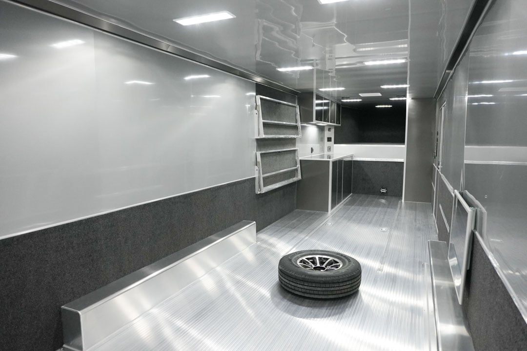 inTech Gooseneck Trailer