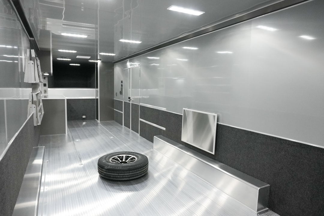 inTech Gooseneck Trailer