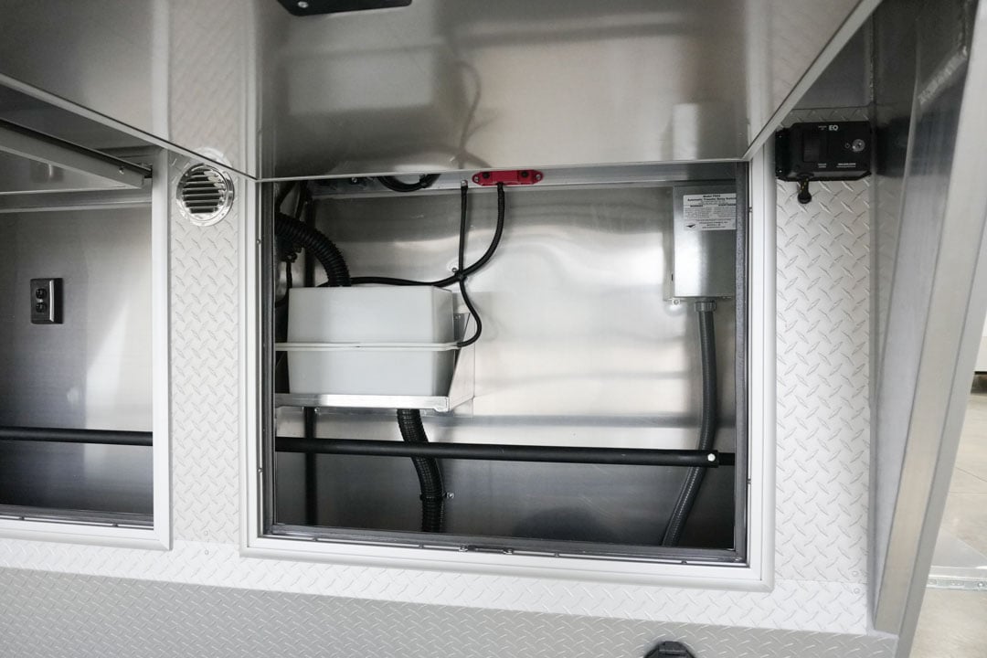 inTech Gooseneck Trailer
