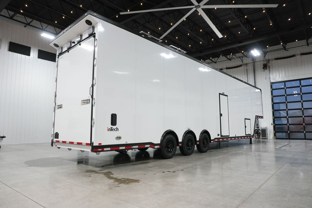inTech Gooseneck Trailer