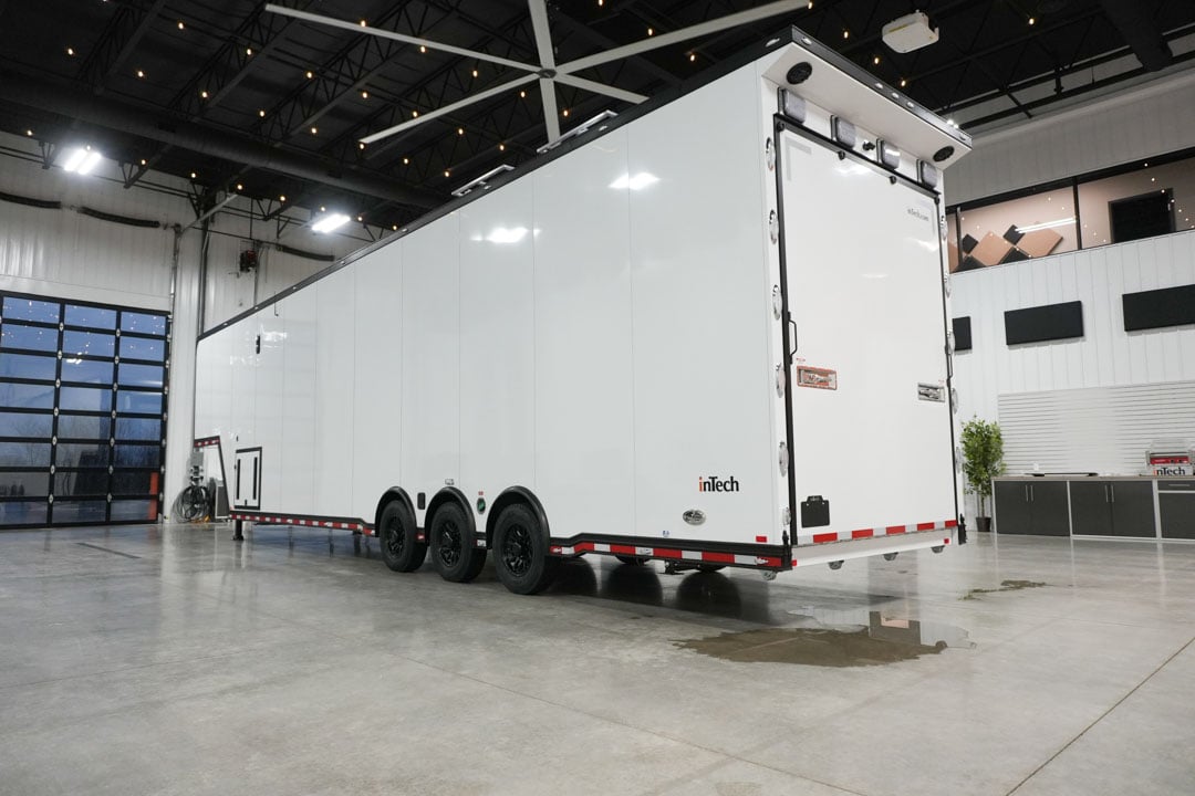 inTech Gooseneck Trailer